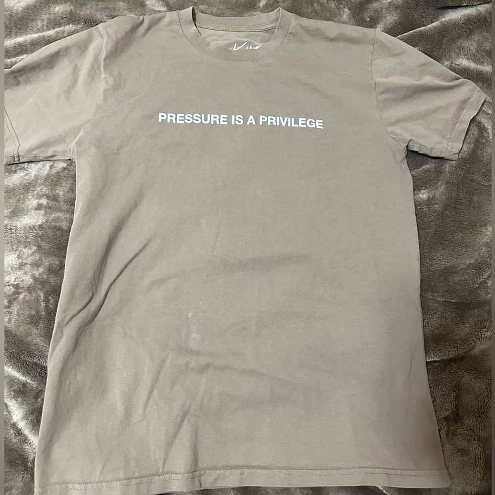Cbum “ Pressure is privlige “ shirt sz M